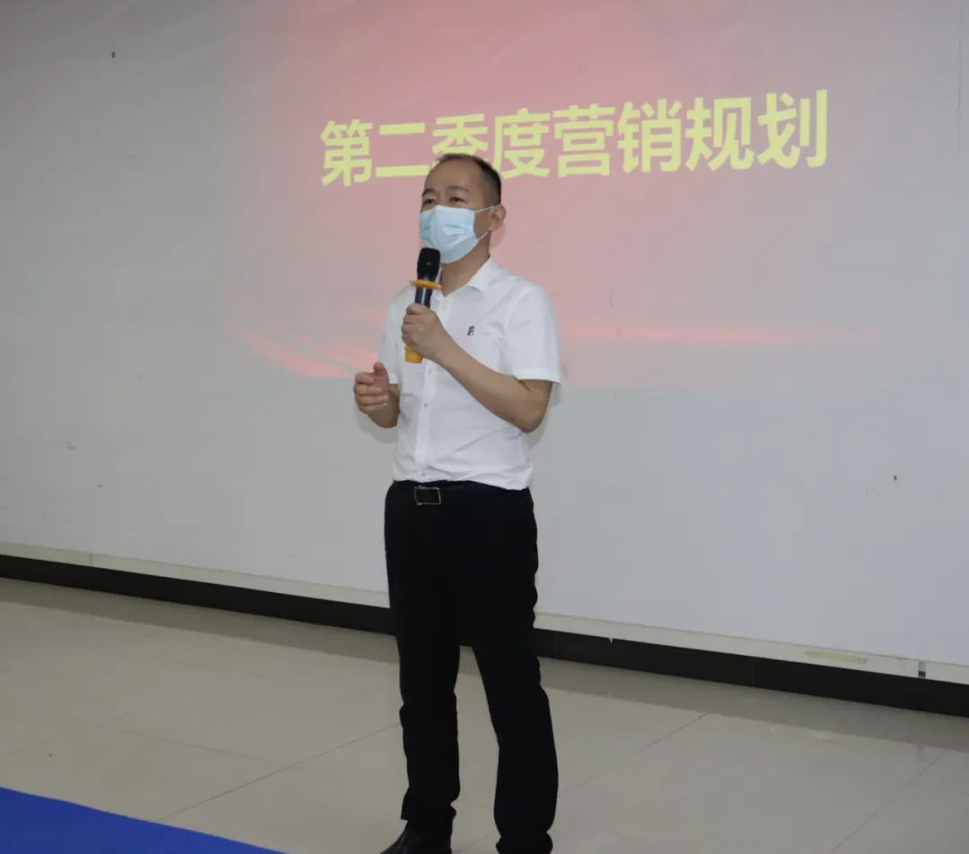 难解之局攸关一击，掌声展开宣战的简单介绍