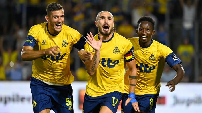 阿贾克斯赢得关键比赛,晋级足球欧洲比赛 阿贾克斯赢得关键比赛,晋级足球欧洲比赛