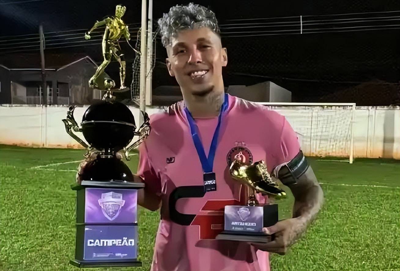 黑白直播免费体育直播-包含战术调整成效显著！山东鲁能夺得胜利的词条