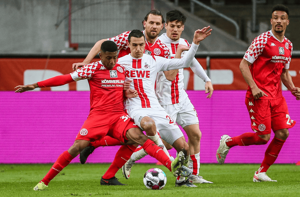 关于弗赖堡胜利轻松,抢分狂潮席卷德甲赛场的信息 关于弗赖堡胜利轻松,抢分狂潮席卷德甲赛场的信息