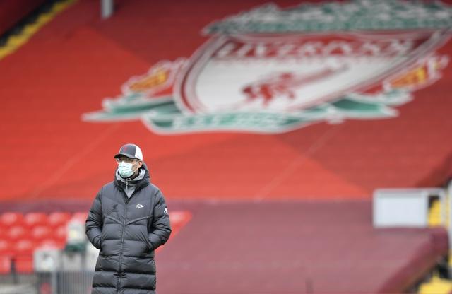 黑白直播免费体育直播-2021年11月25日，利物浦足球俱乐部确认主帅克洛普因感染新冠病毒将缺席接下来的比赛。的简单介绍