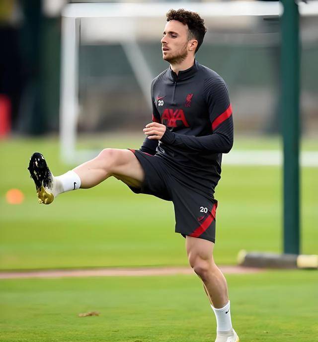 2021年11月25日,利物浦足球俱乐部确认主帅克洛普因感染新冠病毒将缺席接下来的比赛。的简单介绍 2021年11月25日,利物浦足球俱乐部确认主帅克洛普因感染新冠病毒将缺席接下来的比赛。的简单介绍