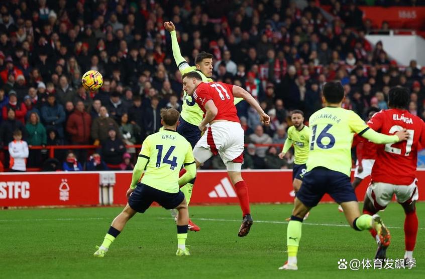 黑白直播nba在线观看-南安普顿主场大胜，英超保级形势瞬间转折