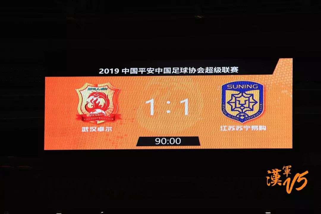 黑白直播nba在线观看-关于江苏苏宁与武汉卓尔对决，胜负难测赛场燃情的信息