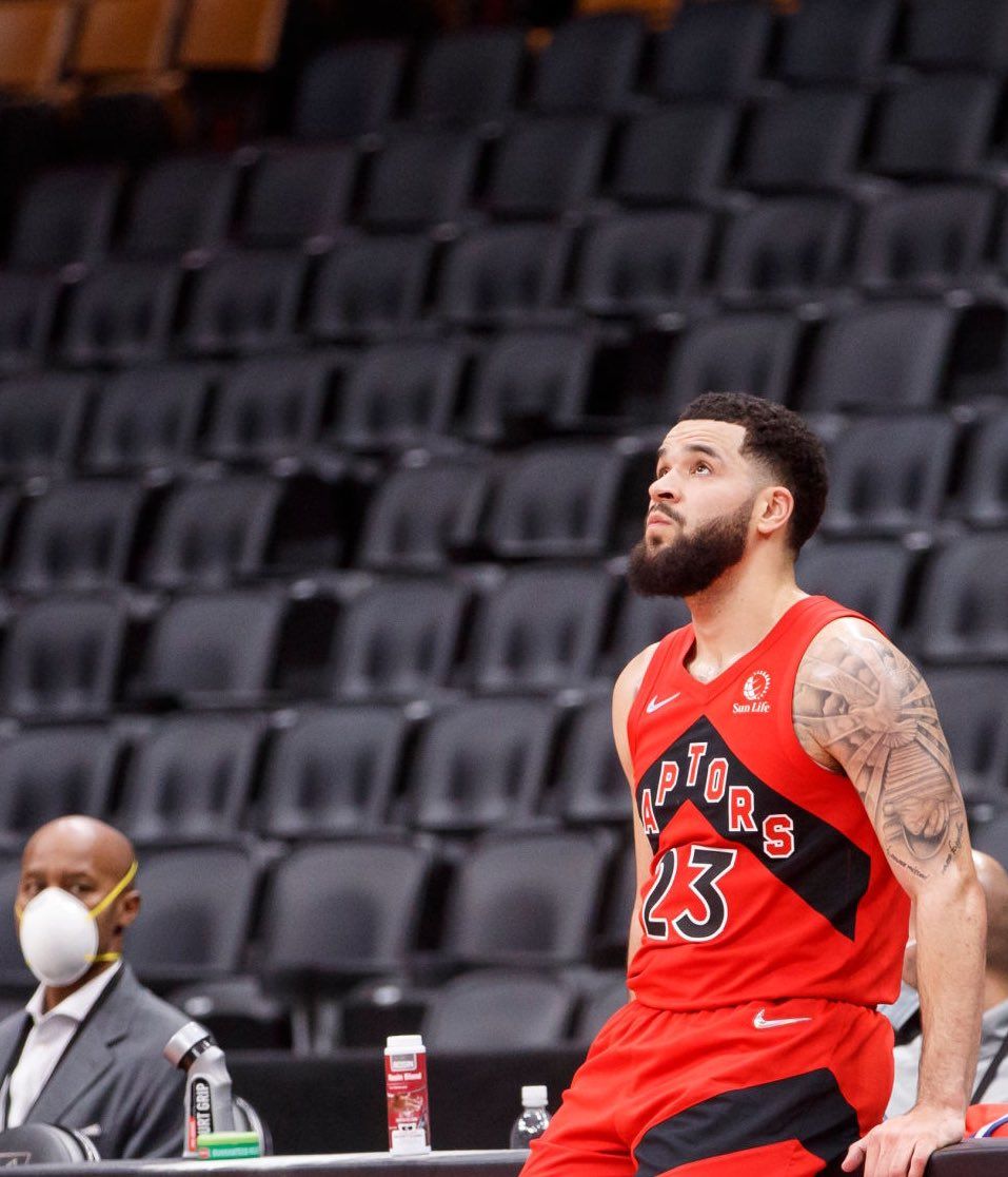 黑白直播在线观看nba-深圳队绝杀江苏队,范弗利特带队取胜