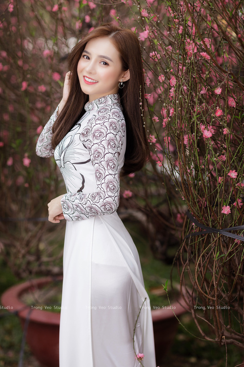 黑白直播网-马克西爆发狂飙40分，新疆队强势拿下公牛展现实力