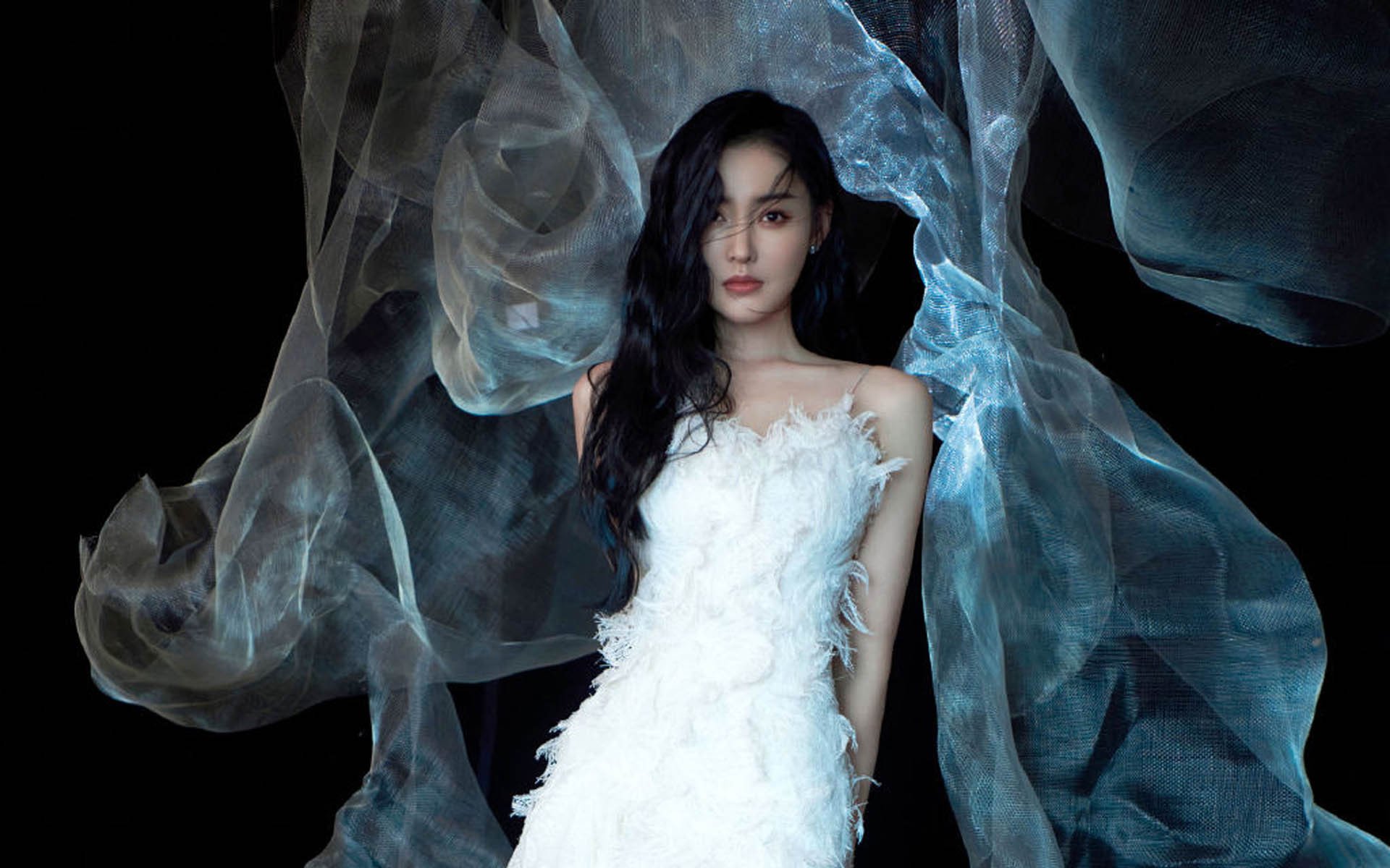 霍勒迪如巨舰破浪!山西终结勇士神话,客场之战见证新王崛起