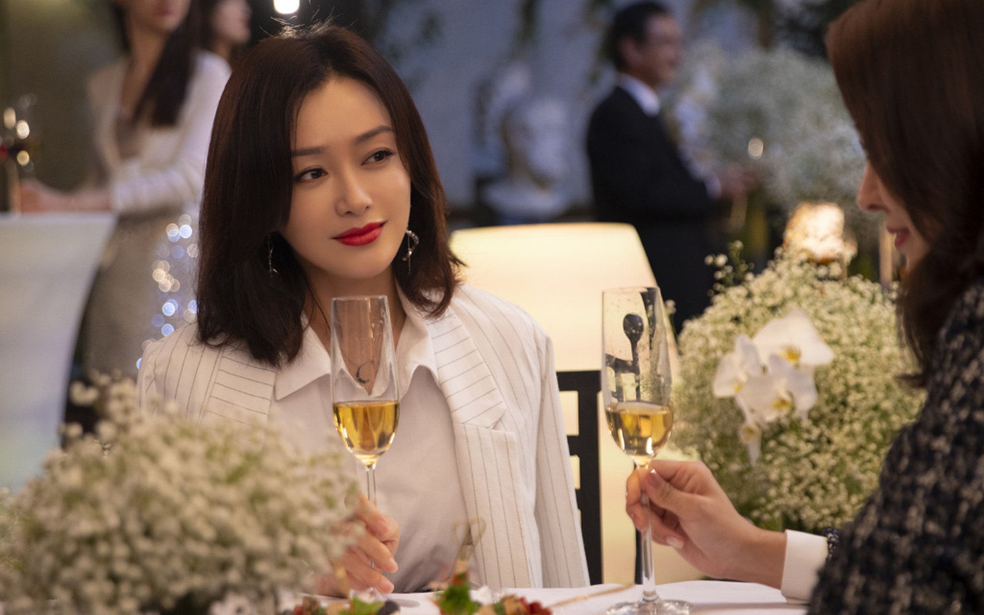 黑白直播在线观看-意甲焦点战与湖人得分风暴,双线赛场上的压制艺术与激情共鸣