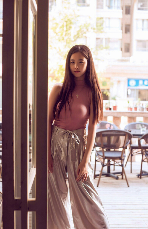 钢铁洪流中的神经刀，活塞战术压制爵士，范弗利特成为关键先生