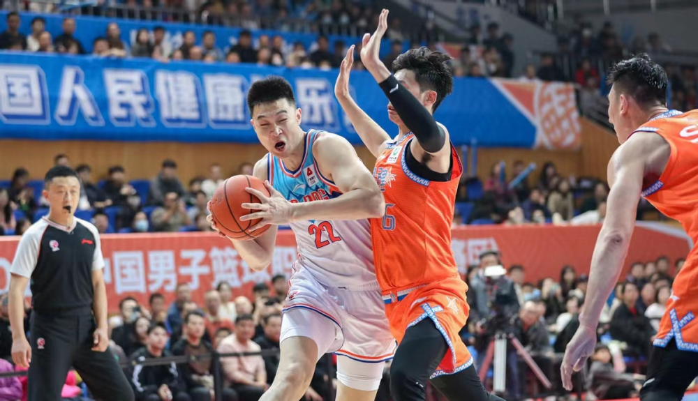 新疆队节奏掌控辽宁队,杰伦格林比赛走势一手掌控 新疆队节奏掌控辽宁队,杰伦格林比赛走势一手掌控