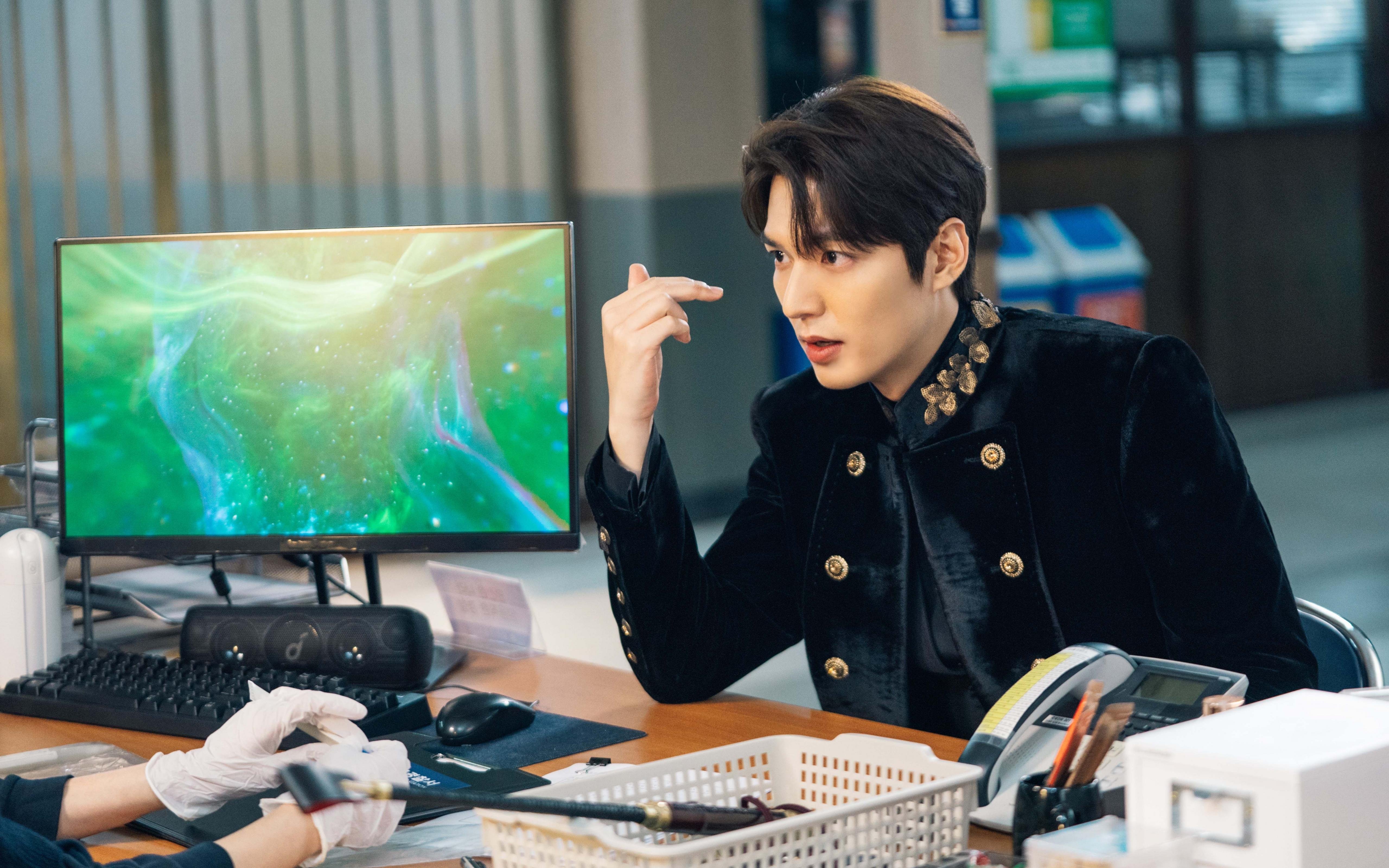 黑白直播nba-当布鲁诺的怒吼震碎天际，哥斯达黎加的绿意正打穿埃及的石心