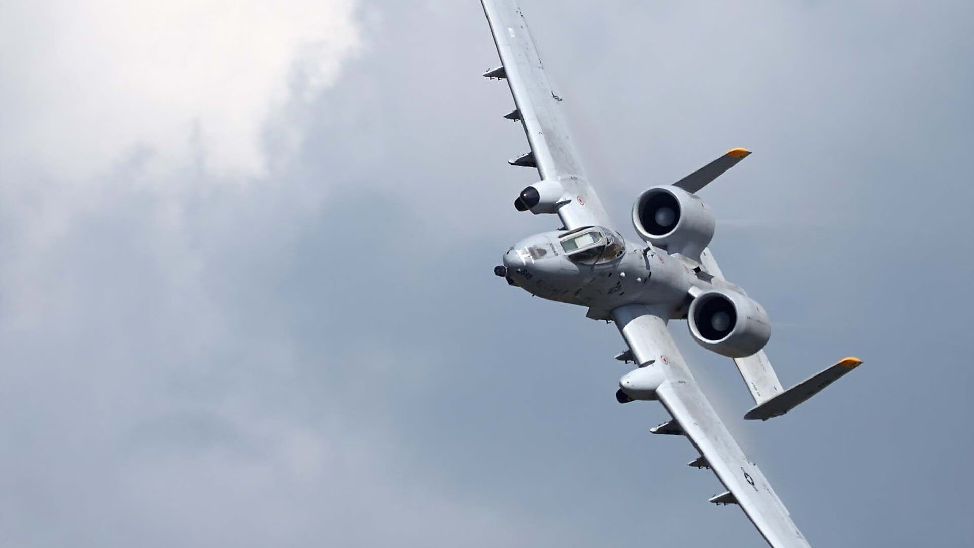 硬仗之夜的跨界共鸣，德甲争冠战与伦纳德的王者风范